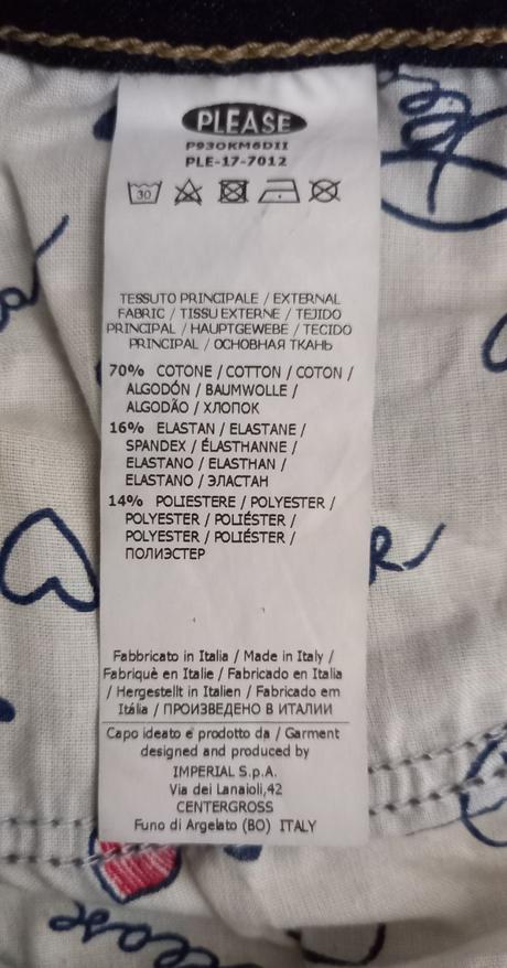 Dámske džínsy please, 28