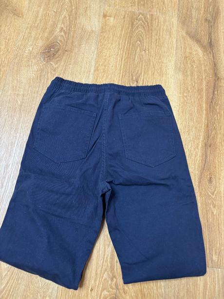 Takmer nenosené rifle pas na gumičku, 152