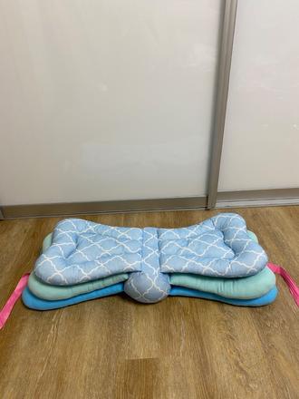 Nastaviteľný vankúš na dojčenie,