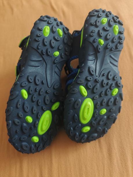 Nenosené letné tenisky - sandále, lotto,32