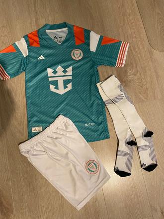 Dres plus podkolienky, 152