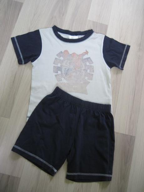 Šortkové pyžamo spiderman, 98