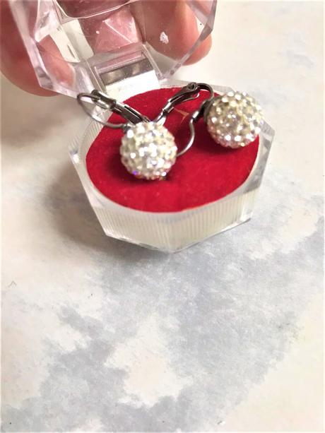 Štrasové náušnice, 