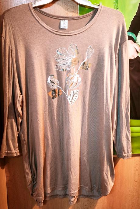 Dámske tričko béžové s aplikáciou, 40 - xxxl