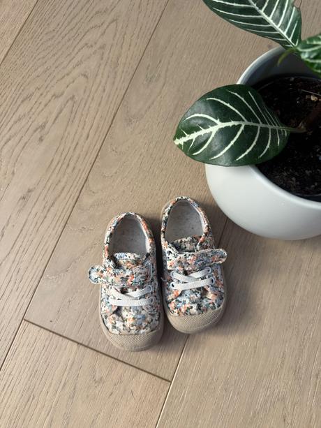 Barefoot platenky, 22