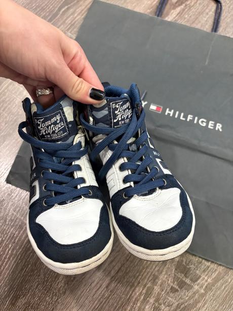 Tommy hilfiger tenisky č.27, tommy hilfiger,27