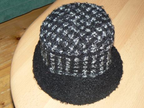 Teplučký klobúk, 56