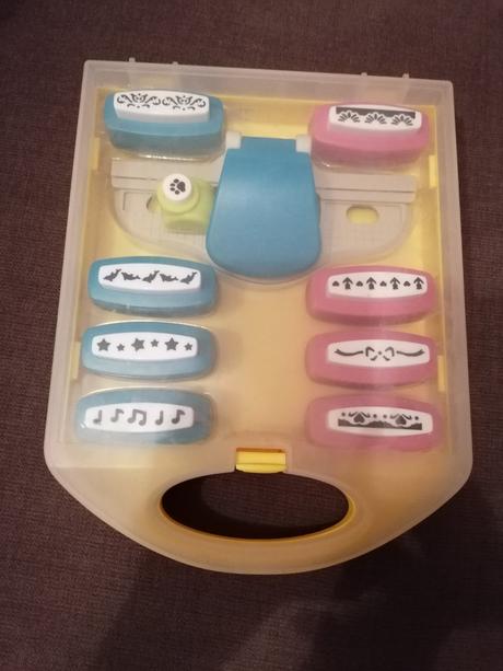 Vykrajovacky na papier, 