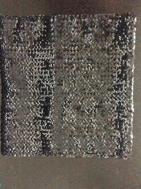 Cierny flitrovany top-s/m, s