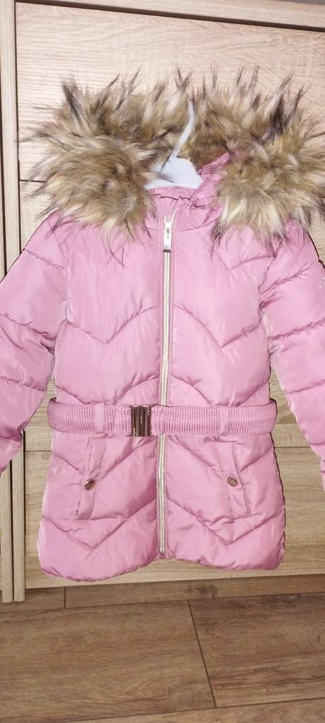 Nádherná bunda, c&a,104