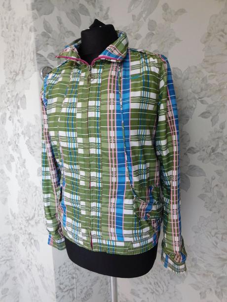 Kvalitna vetrovka/bunda, 164