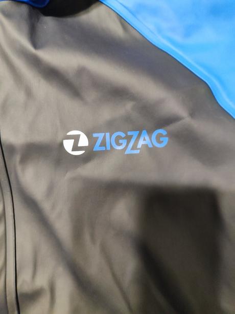 Bunda do dažďa, 110