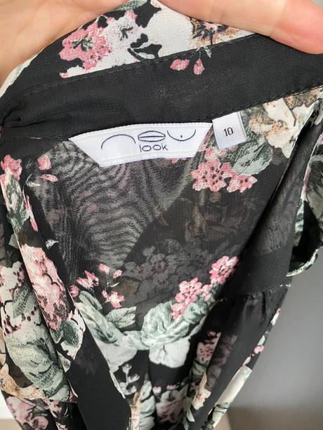 Kvetinovy top, new look,s