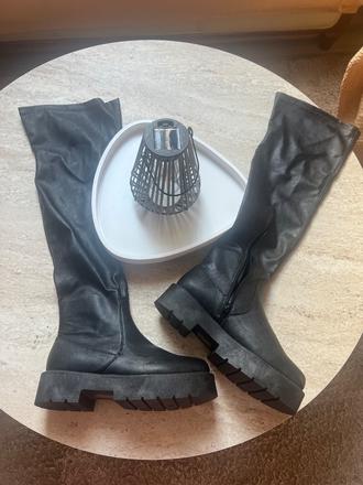 Cizmy nad kolena, 39