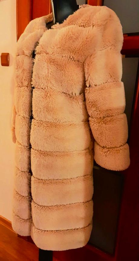 Predám elegantný kožuštek veľ. s-m, m