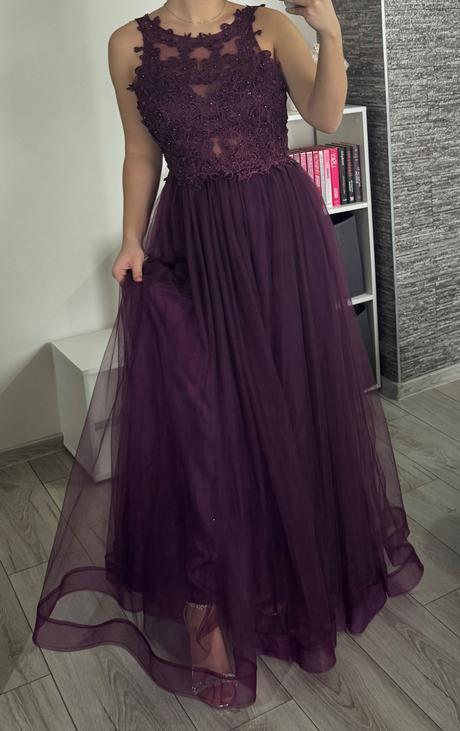Fialové spoločenské šaty, m