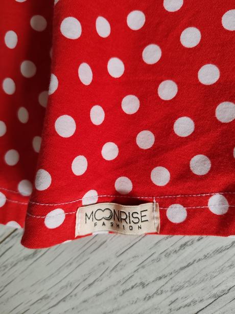 Predám šaty 9-11r, 152