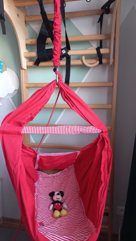 Hojdacka tiki mechulka, 