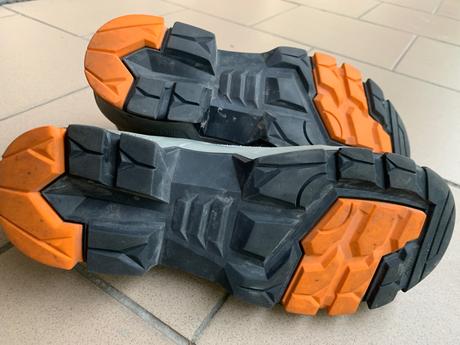 Kvalitná pracovná obuv, 41