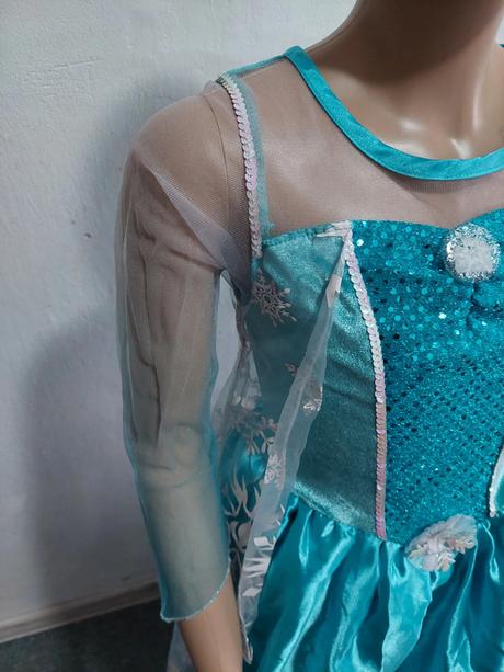 Elsa karnevalové šaty s plášťom veľ.134,