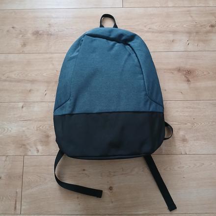 Praktický nepremokavý batoh/ruksak, 