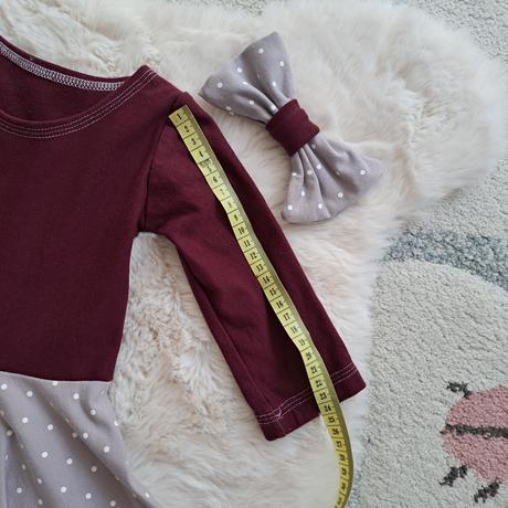 Točivé šaty hole, 98