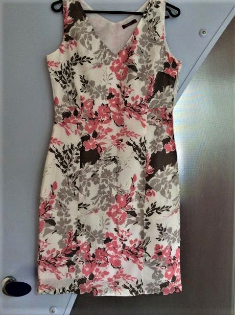 Púzdrové batistové šaty s/m, m