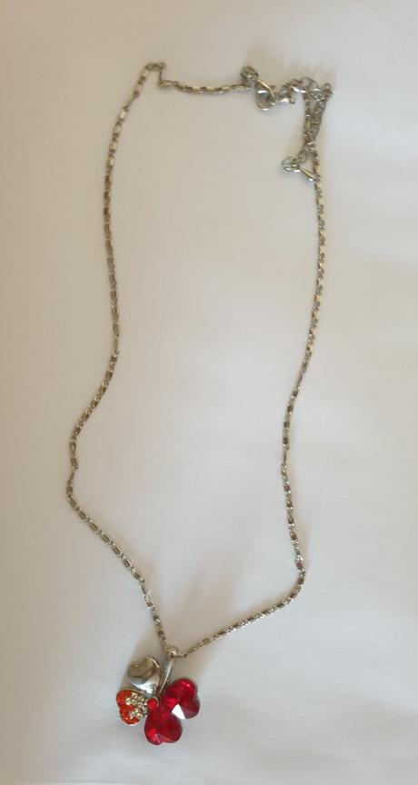 Retiazka so štvorlístkom,