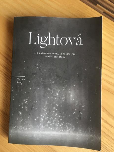 Lightová- knižka pre mládež, 