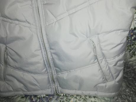 Oteplená vesta s, s