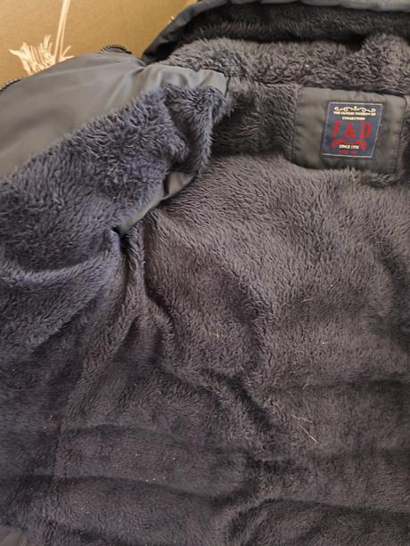 Zimná vetrovka, 146