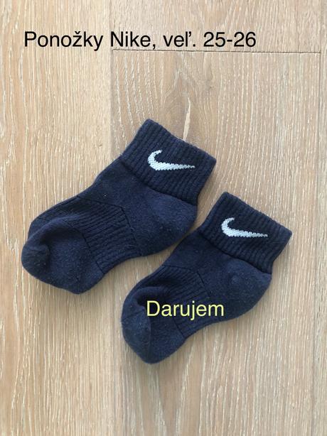 Darujem tričko, rolák, ponozky, lupilu,104