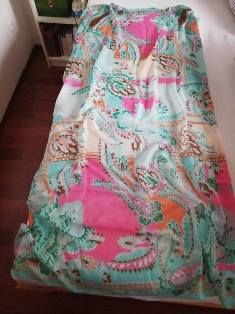 Veľká farebná šatka,