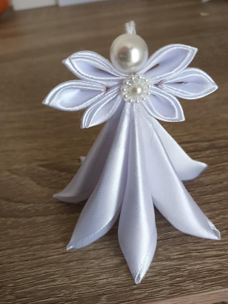 Biely anjelik ozdoba,