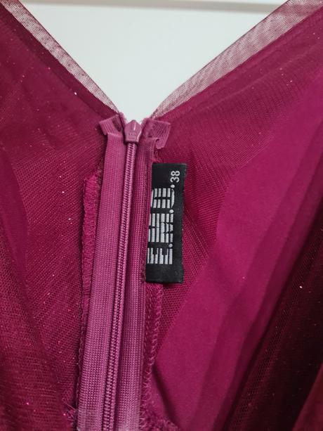 Spoločenské šaty s trblietkami, 38