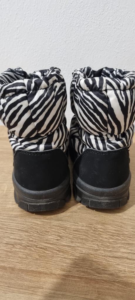 Čižmičky v.25, 25