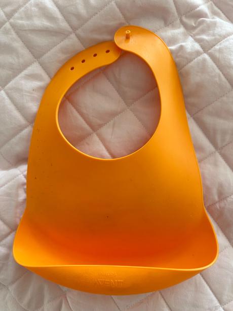 Avent plastový podnradník, avent