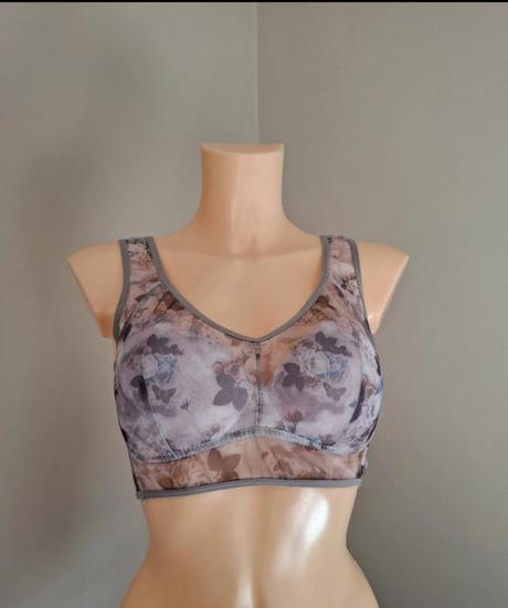 4 podprsenkove lambady, l / m