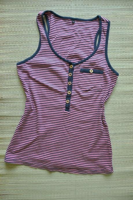 Elastický vrúbkovaný top s gombíkmi s/l, m