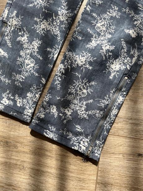 Kvetinove nohavice, m