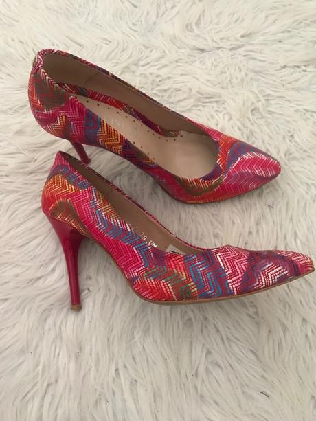 Spoločenské lodičky, 38