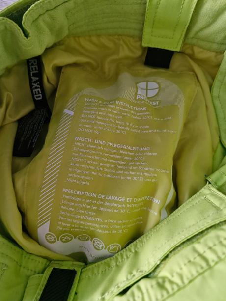 Nohavice do snehu protest, 176