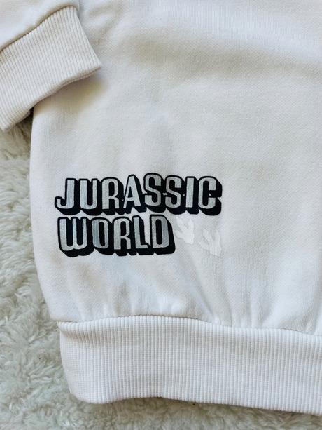 Biela mikina s kapucnou dinosaury, f&f,98