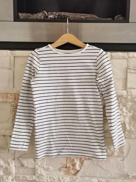 Tricko, reserved,128