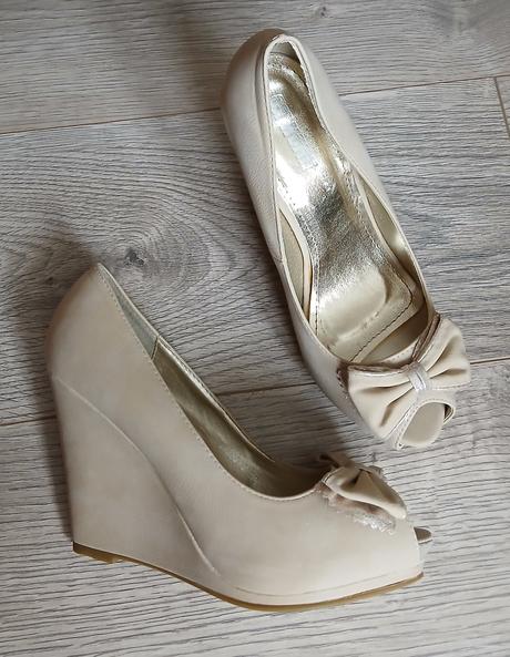 Bezove topanky s maslickou, 39