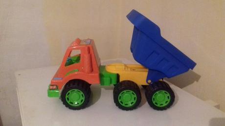 Nákladné autíčko,