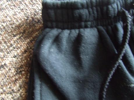 Teplé tepláky, rebel,104