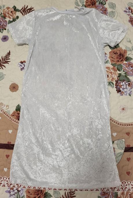 Sametové šaty henbrandt na 7-8 rokov, 122