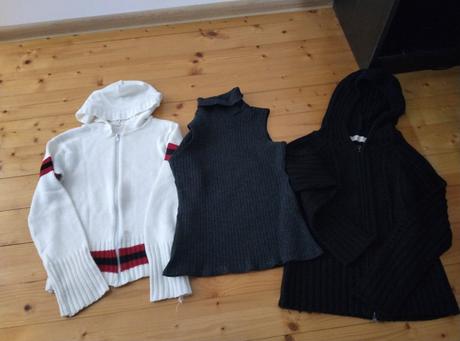 Balík oblečenia, s