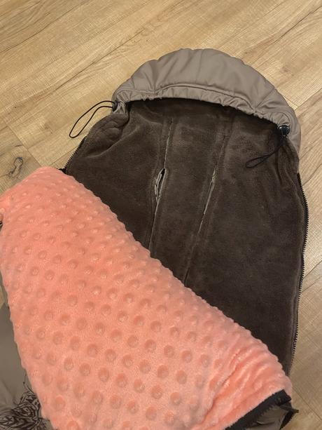 Fusak do športového kočíka,